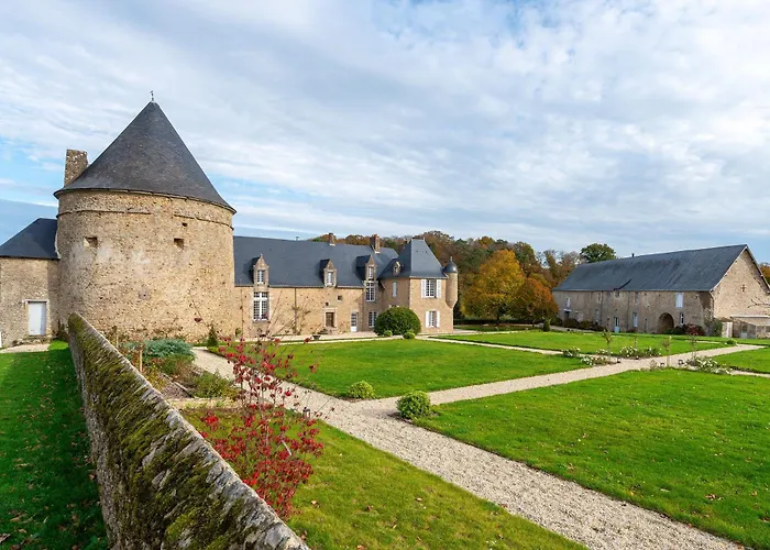 Château De Marigny - Piscine Privée 8000m2 Jardin Casa de Férias *